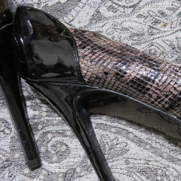 Guess by Marciano Andrea Platform Snakeskin Heels Pumps stilettos 7.5 Gorgeous! - Picture 11 of 13